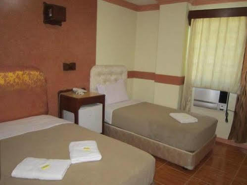 Golden Stallion Suites Cagayan de Oro Eksteriør billede