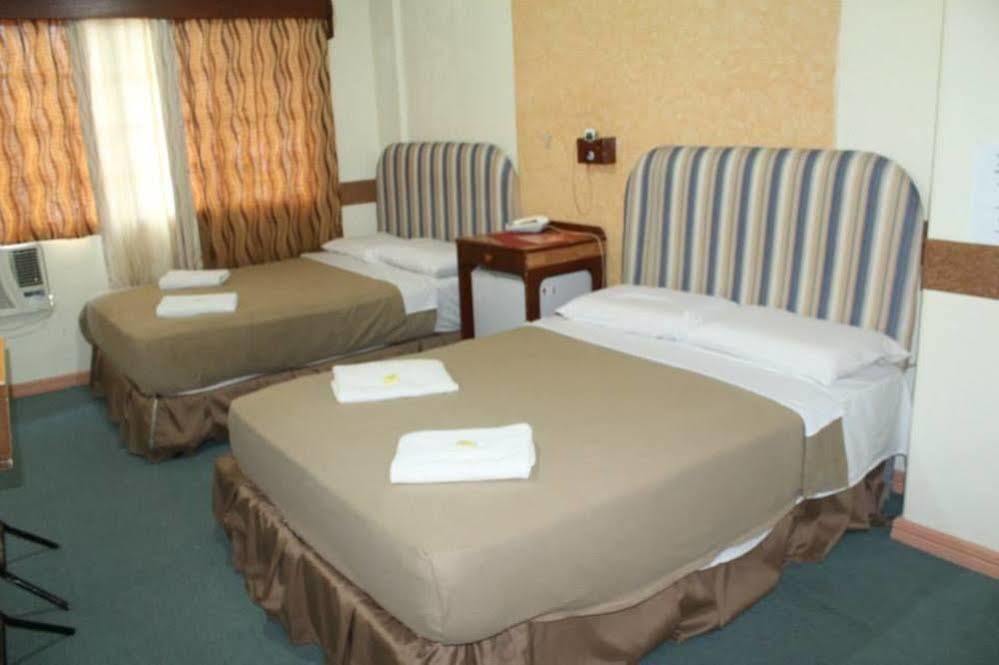Golden Stallion Suites Cagayan de Oro Eksteriør billede